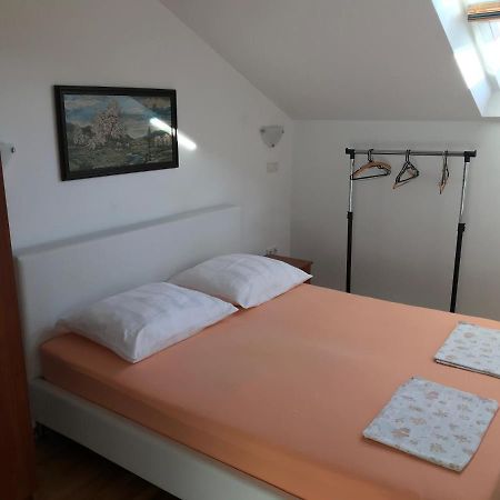 Gala Apartments Omiš Buitenkant foto