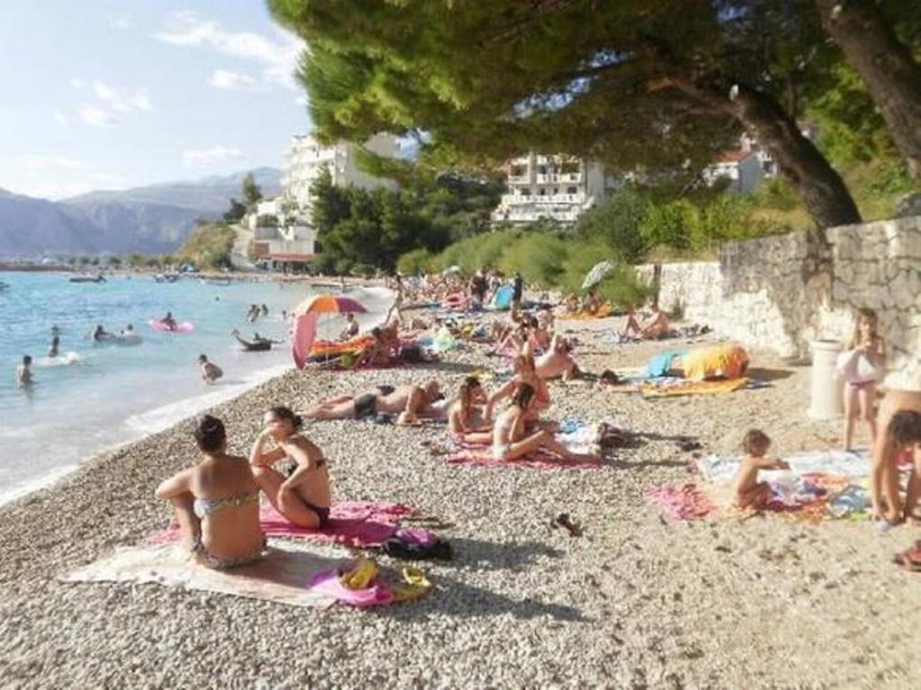 Gala Apartments Omiš Buitenkant foto