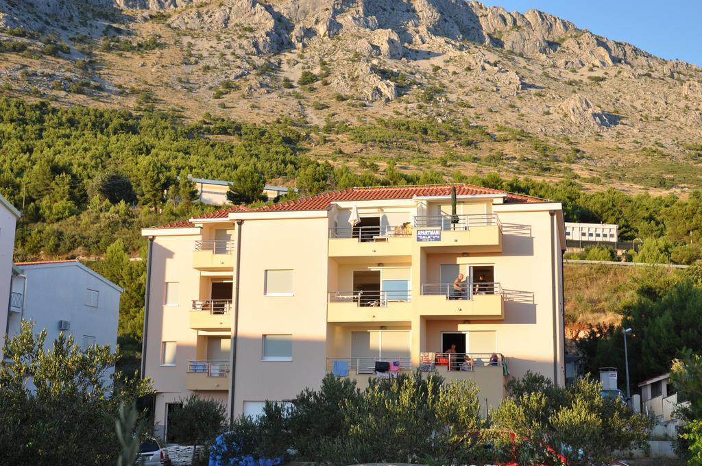 Gala Apartments Omiš Buitenkant foto