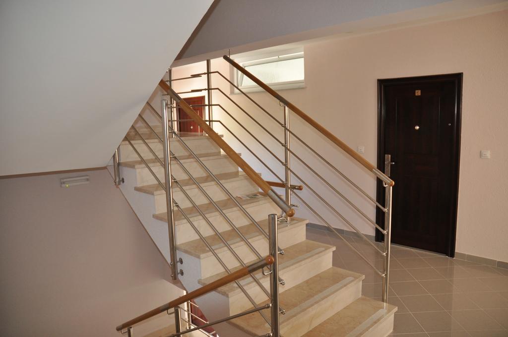 Gala Apartments Omiš Kamer foto