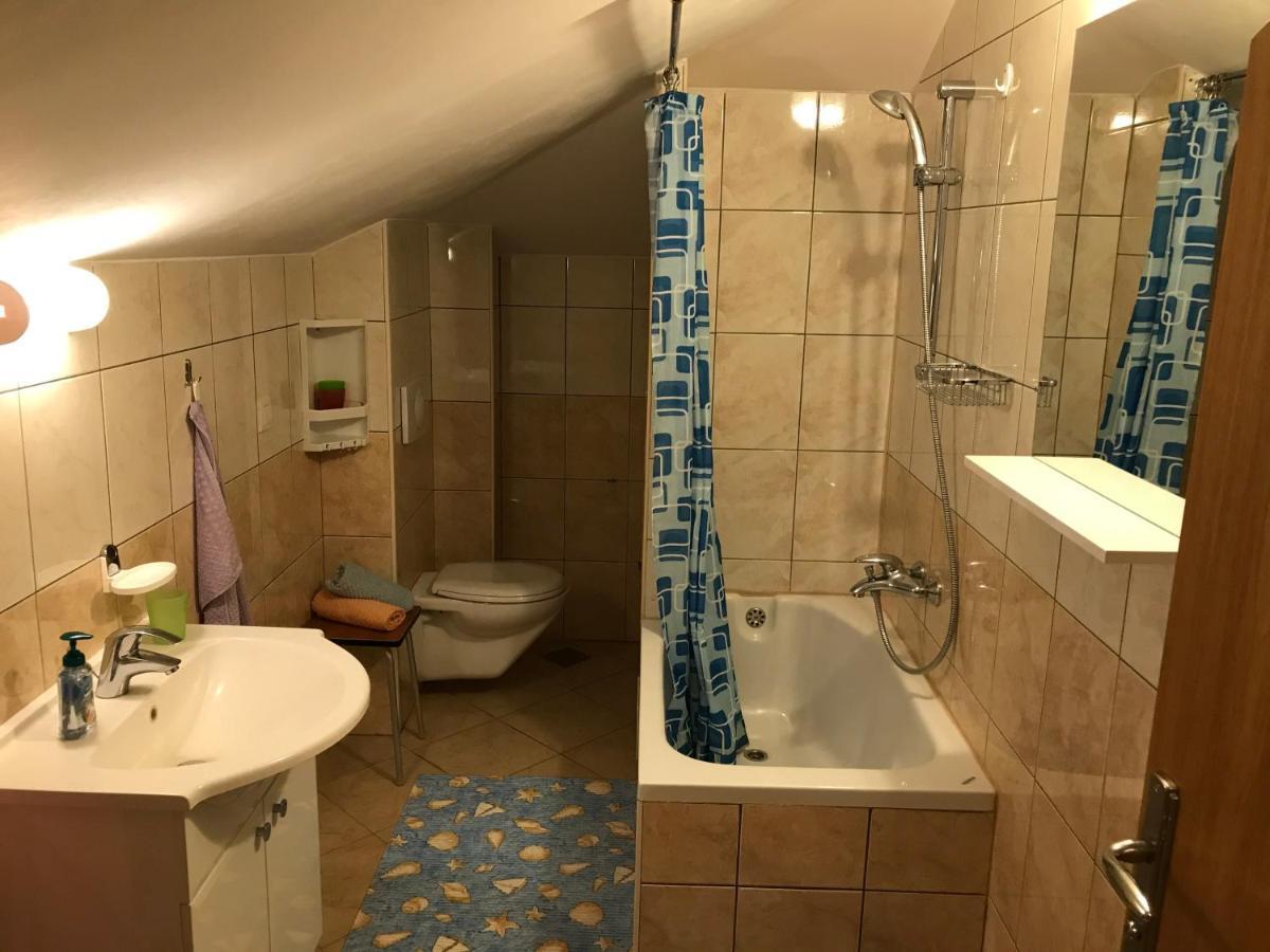 Gala Apartments Omiš Buitenkant foto