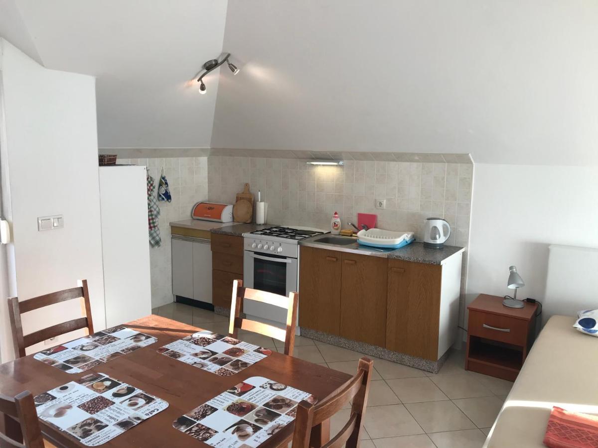 Gala Apartments Omiš Buitenkant foto