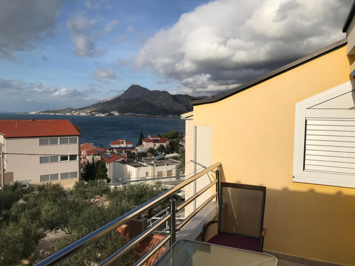 Gala Apartments Omiš Buitenkant foto